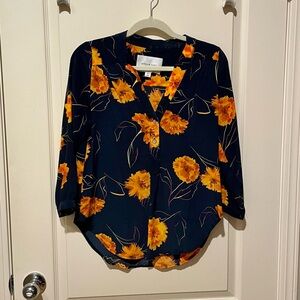 Amour Vert Silk Blouse Navy Marigold Print XXS EUC